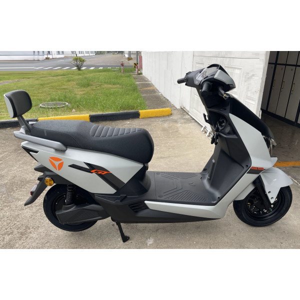 Електроскутер Yadea GT25