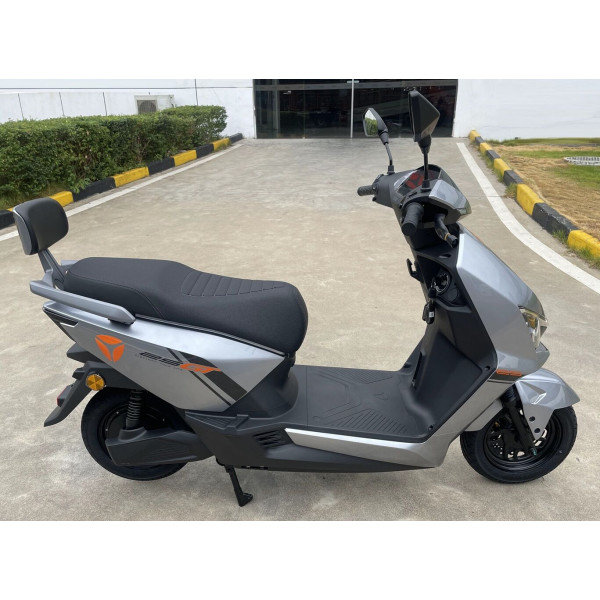 Електроскутер Yadea GT25