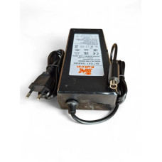 Зарядний пристрій для електросамоката KuKirin C1 Pro